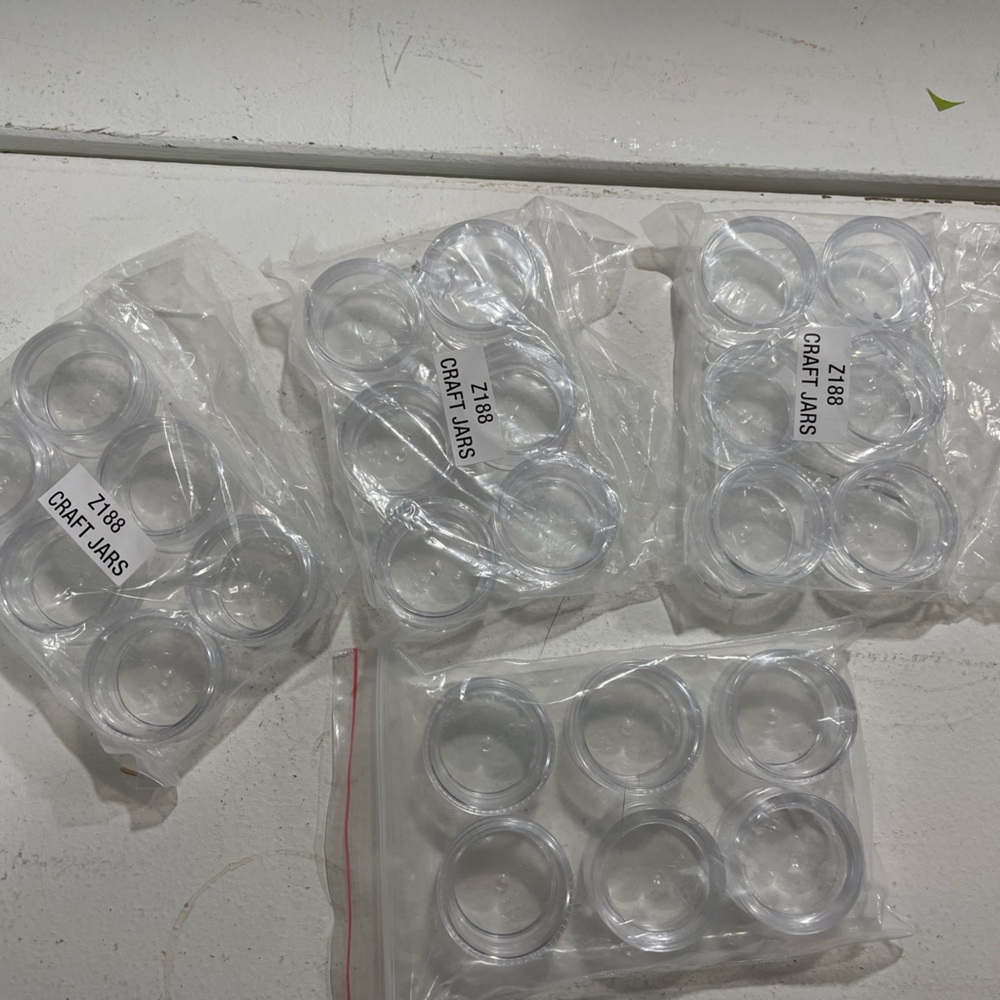 Storage containers - Picture 2 of 2